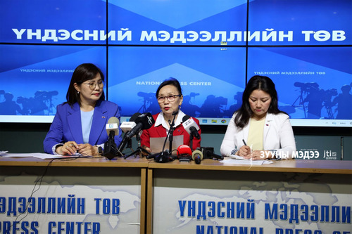 Бүх Монголчуудын Оюу Толгой хөдөлгөөнөөс төрийн түшээдэд  гурван асуулт бүхий асуулга хүргүүллээ